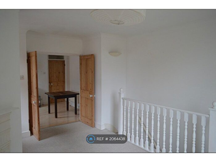 2 Bedroom Maisonette To Rent In Theodore Road, London, SE13