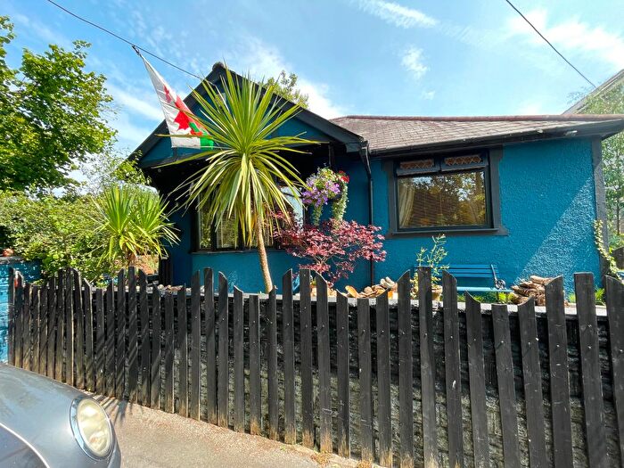 3 Bedroom Bungalow For Sale In Heol Eithrim, Clydach, Swansea, SA6