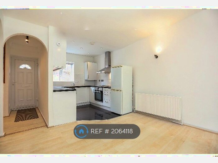 2 Bedroom Terraced House To Rent In Seymour Villas, London, SE20