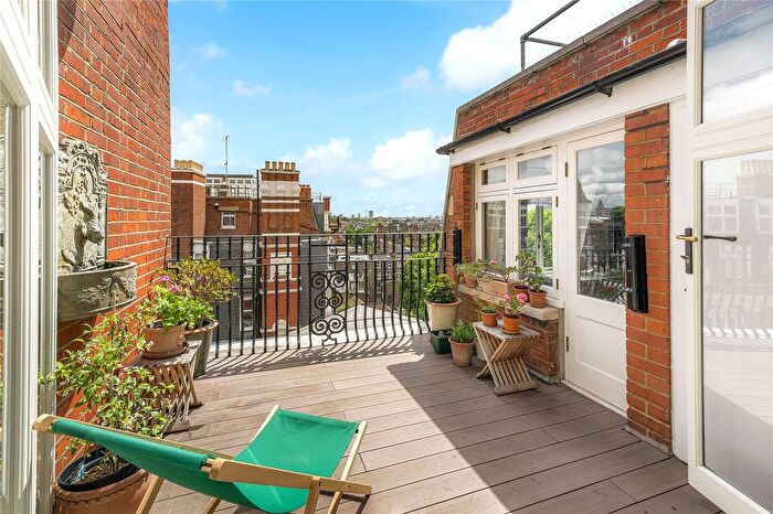 4 Bedroom Flat For Sale In Iverna Court, London, W8