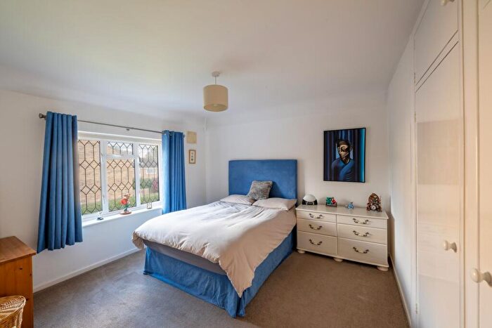 5 Bedroom Detached House For Sale In Duffield Lane, Stoke Poges, SL2