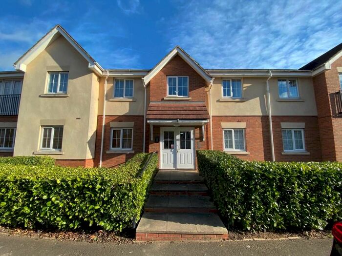 2 Bedroom Flat To Rent In Coleridge Way, Borehamwood, WD6