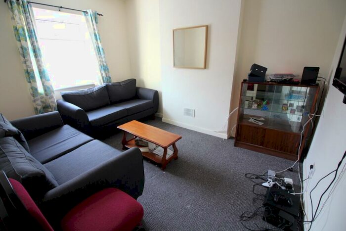 4 Bedroom Flat To Rent In Salisbury Road, Cathays, CF24