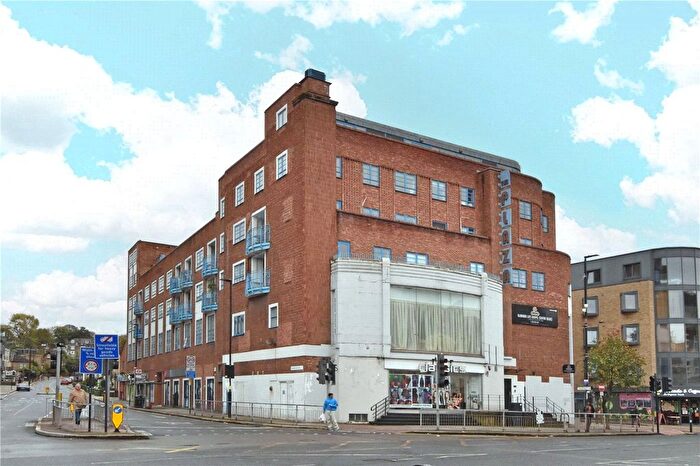 2 Bedroom Flat For Sale In The Plaza, Vanbrugh Hill, Greenwich, London, SE10