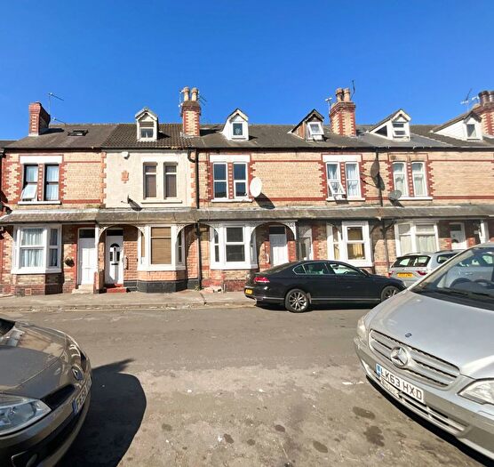 3 Bedroom Terraced House To Rent In Elmfield Road, Hyde Park, DN1