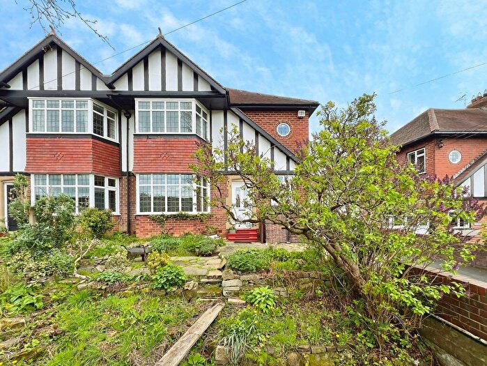 4 Bedroom Semi-Detached House For Sale In Holeyn Hall Road, Wylam, NE41