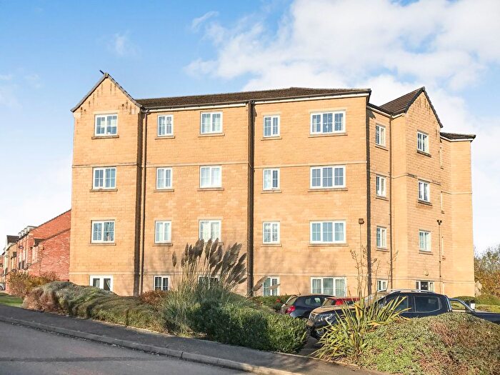 1 Bedroom Flat For Sale In Calder View, Mirfield, WF14