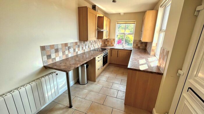 2 Bedroom Terraced House To Rent In Chatsworth Road, Chesterfield, S40
