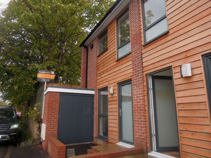1 Bedroom Terraced House To Rent In Howards Grove, Shirley SO15
