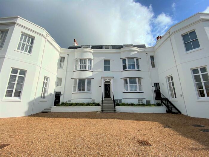 1 Bedroom Flat To Rent In C High Street, Rottingdean, Brighton, BN2