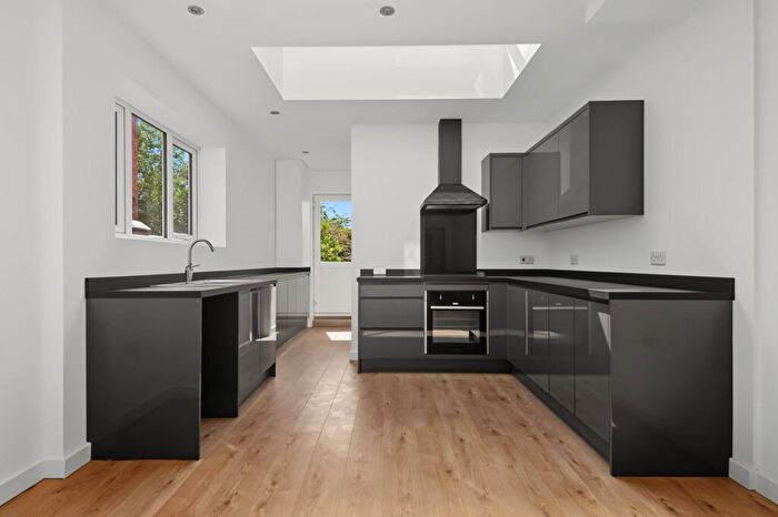2 Bedroom End Of Terrace House For Sale In Highland Road, Coventry, CV5