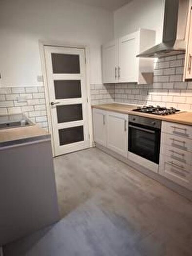 2 Bedroom Flat To Rent In Rokeby Terrace, Newcastle Upon Tyne, NE6
