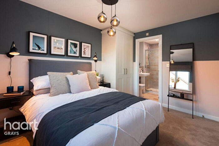 4 Bedroom Detached House For Sale In Maple Creek, Fobbing, SS17