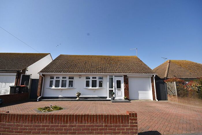 3 Bedroom Detached Bungalow For Sale In Gloucester Avenue, Margate, Kent, CT9