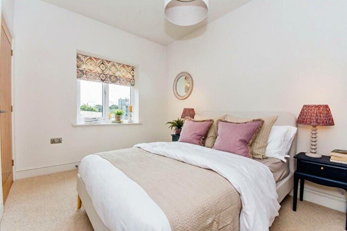 3 Bedroom Detached Bungalow For Sale In Rock Valley, Mansfield, NG18