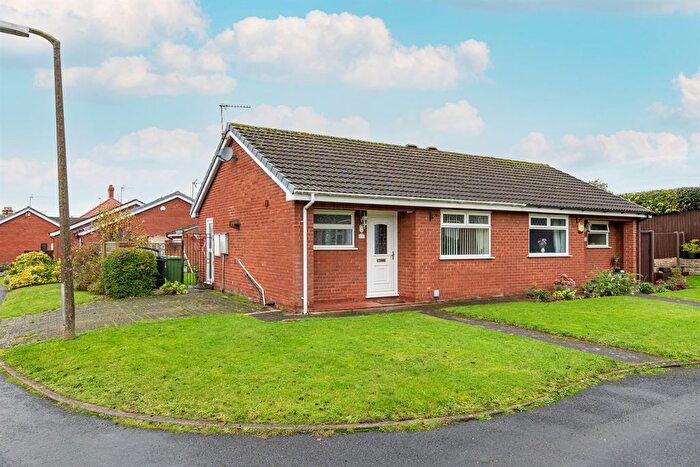 1 Bedroom Semi Detached Bungalow For Sale In Withy Close, Frodsham, WA6