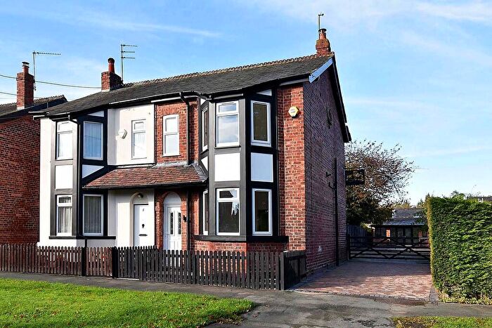 3 Bedroom Semi-Detached House To Rent In Bank View, Goostrey, CW4