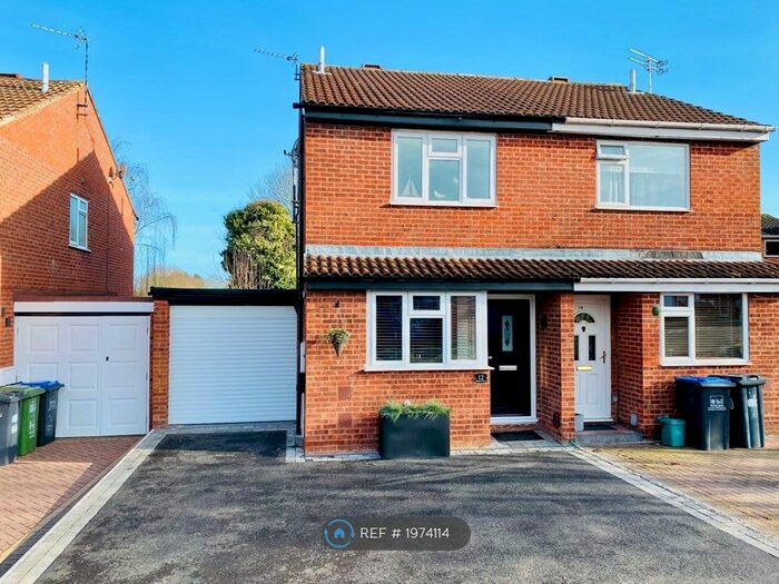 2 Bedroom Semi-Detached House To Rent In Elliston Grove, Leamington Spa, CV31