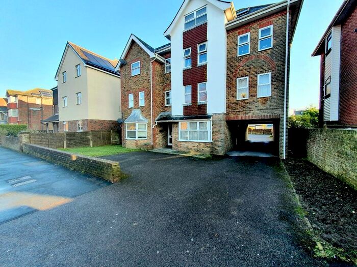 1 Bedroom Apartment To Rent In Linden Road, Bognor Regis, PO21