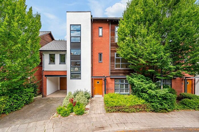 5 Bedroom Semi-Detached House For Sale In Impressive Family Home Over, Sq Ft, M20