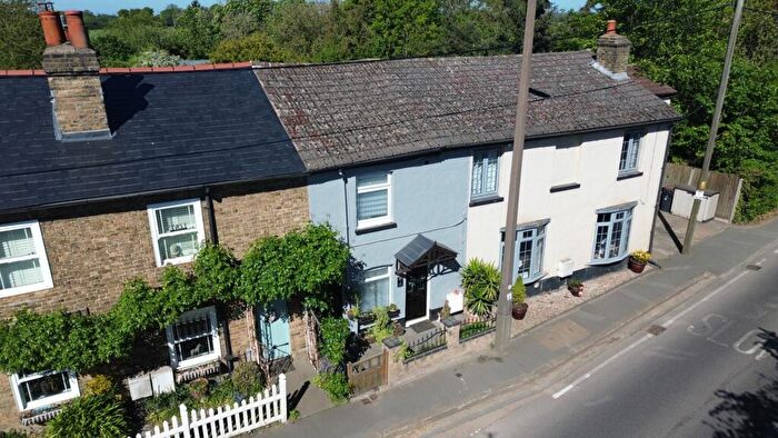 3 Bedroom Country House For Sale In Castle Cottages, Ockendon Road, Upminster, Greater London, RM14