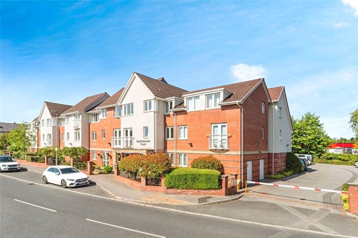 1 Bedroom Flat For Sale In Bartholomew Court, Grappenhall, WA4