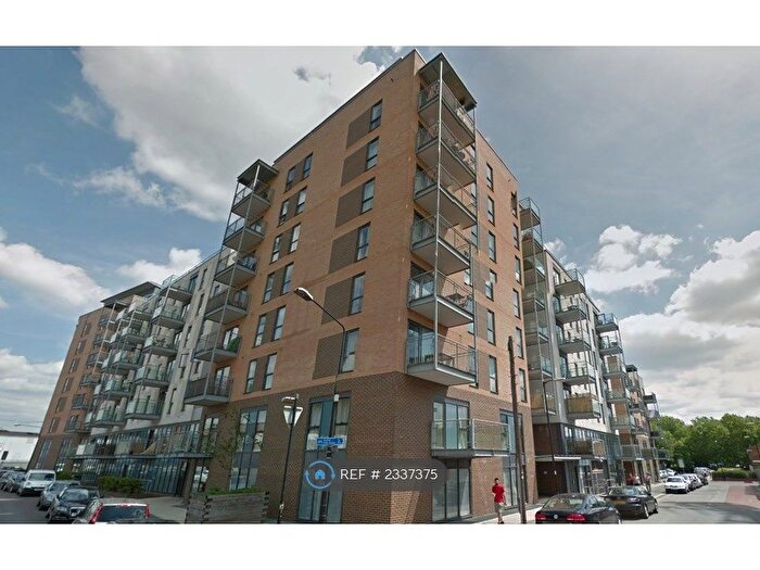 2 Bedroom Flat To Rent In Mercury House, London, E16