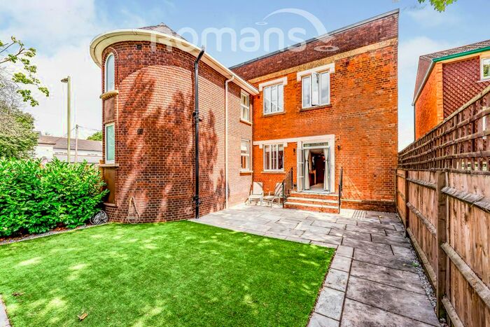 2 Bedroom Flat To Rent In Queens Road, Farnborough, GU14