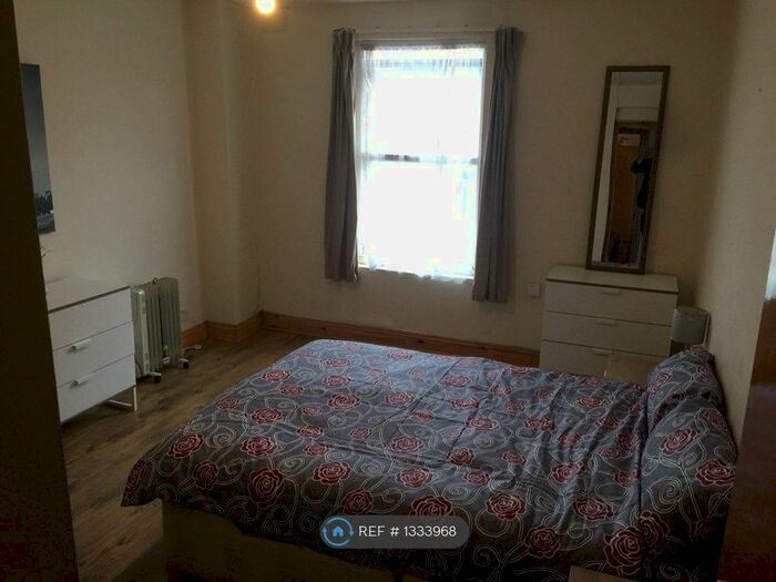 1 Bedroom Flat To Rent In Thorpedale Road, London, N4