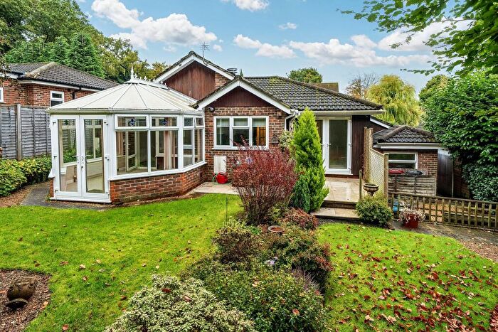3 Bedroom Detached Bungalow For Sale In Carron Lane, Midhurst, GU29