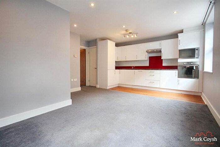 2 Bedroom Apartment To Rent In High Street, Leatherhead, KT22