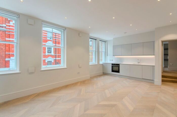 1 Bedroom Flat To Rent In Goodge Street, Fitzrovia, W1T