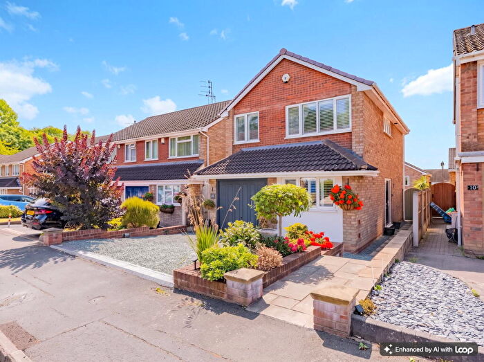 3 Bedroom Detached House For Sale In Quantock Road, Stourbridge, DY8