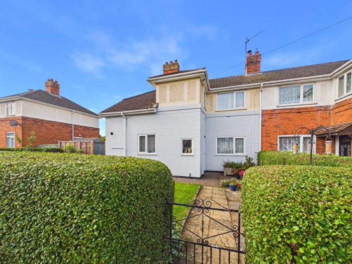 3 Bedroom Semi-Detached House For Sale In Drove Road, Biggleswade, SG18