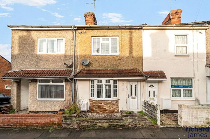 2 Bedroom Terraced House For Sale In Jennings Street, Rodbourne, Swindon, SN2