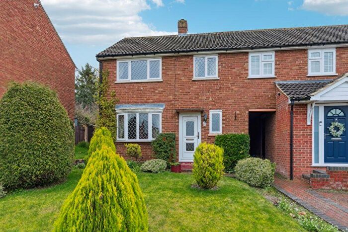 3 Bedroom End Of Terrace House For Sale In Ivel Way, Baldock, SG7