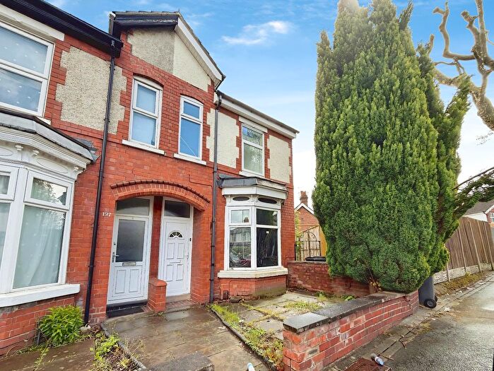 3 Bedroom Semi Detached House For Sale In Jeffcock Road, Penn Fields, Wolverhampton, WV3
