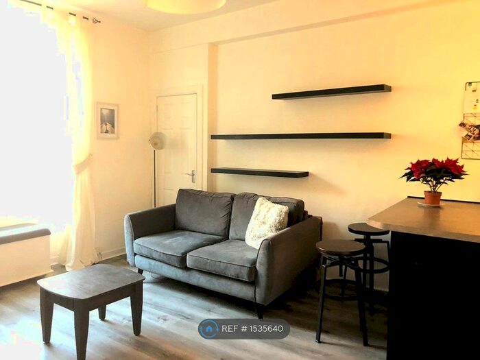 1 Bedroom Flat To Rent In Murdoch Terrace, Edinburgh, EH11