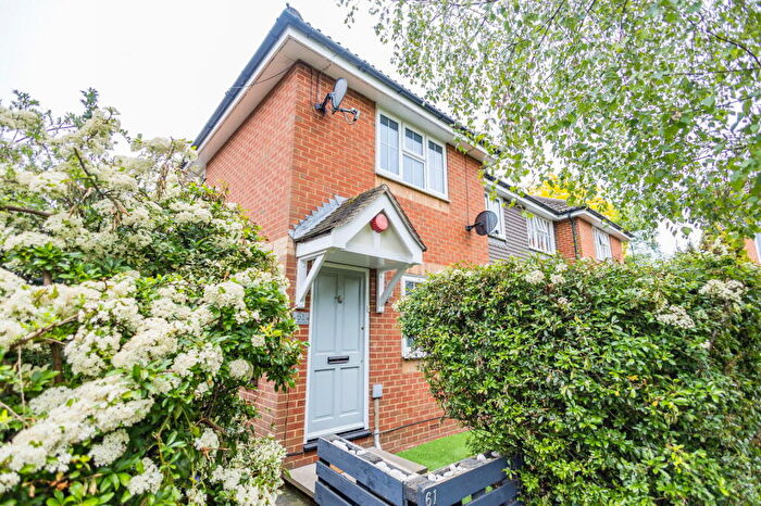 2 Bedroom Maisonette For Sale In Dudley Close, Chafford Hundred, Grays, RM16