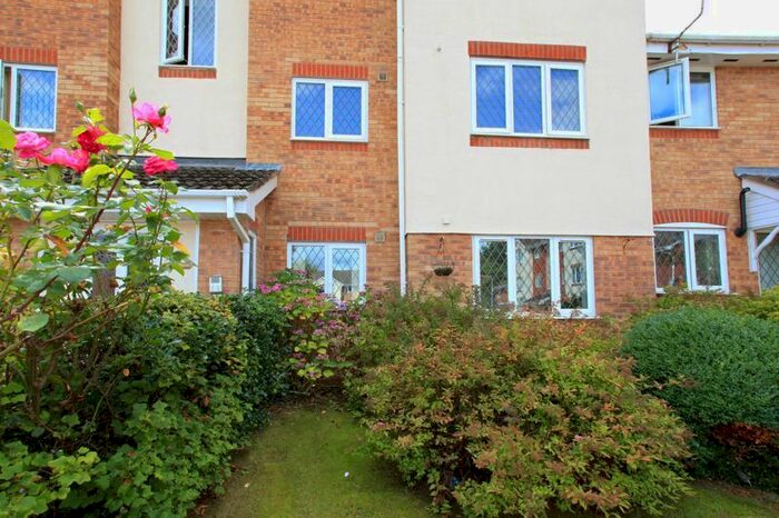 2 Bedroom Flat To Rent In Midland Court, Stanier Drive, Madeley, Telford, TF7