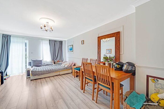 3 Bedroom Terraced House For Sale In Viking Gardens, Beckton, E6