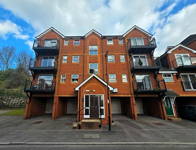 2 Bedroom Flat To Rent In Riverdene Place, Bitterne Triangle, SO18