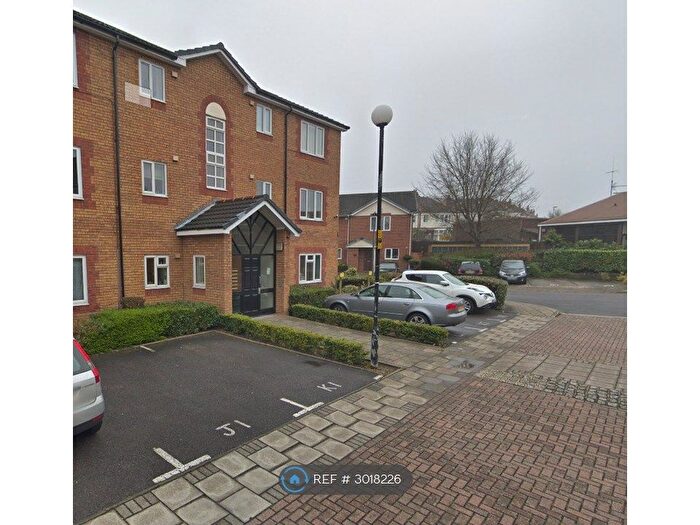 2 Bedroom Flat To Rent In Pullman Place, London, SE9