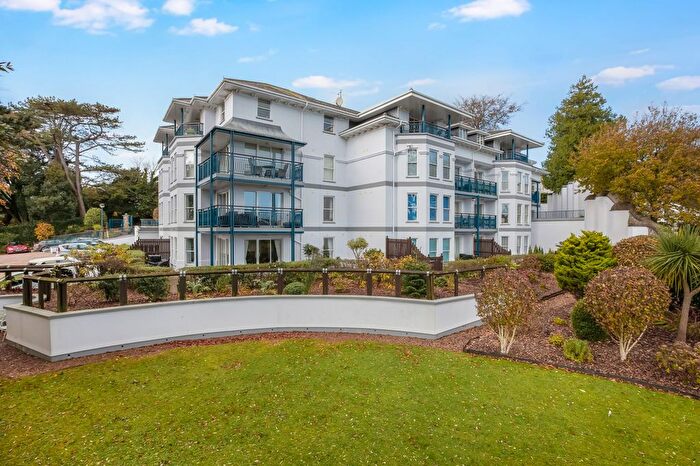 3 Bedroom Flat For Sale In Higher Warberry Road, Torquay, TQ1
