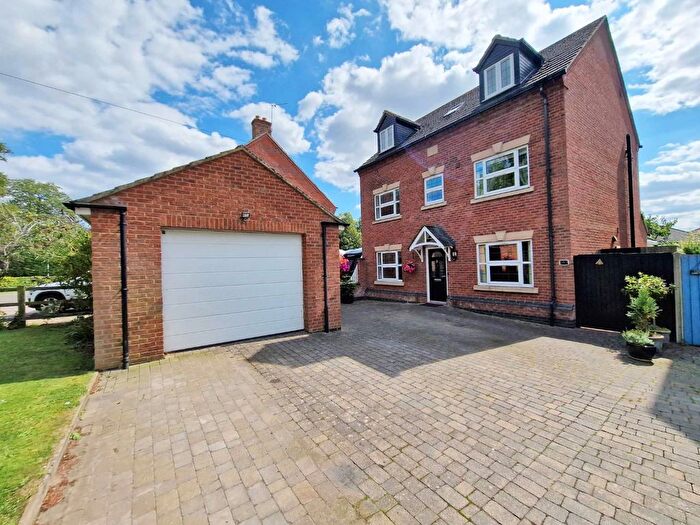 5 Bedroom Detached House For Sale In Beech Drive, Rugby, CV22