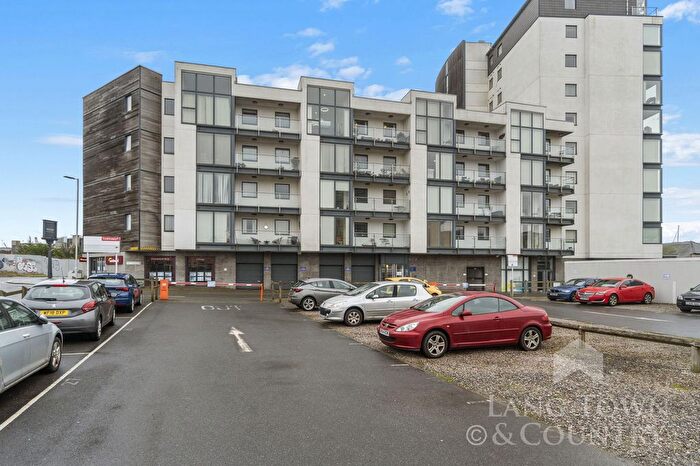 2 Bedroom Flat For Sale In Marrowbone Slip, Plymouth, PL4