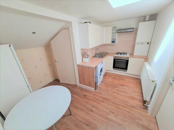 1 Bedroom Flat To Rent In Flat, Woodgrange Road, London, E7