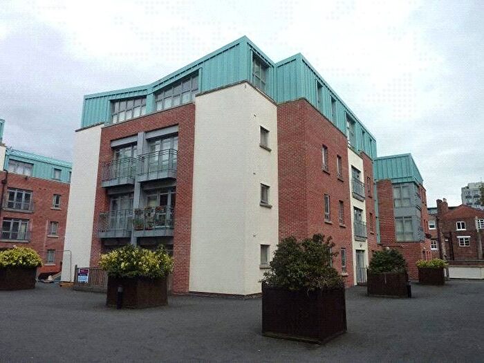 2 Bedroom Flat To Rent In Beauchamp House, Greyfriars Road, Coventry, West Midlands, CV1