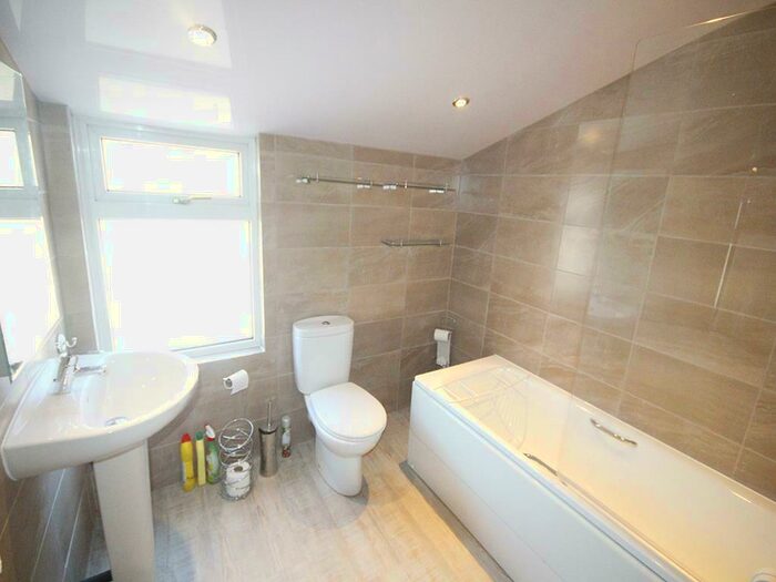 1 Bedroom Terraced House To Rent In A Park Road, Barnoldswick, BB18