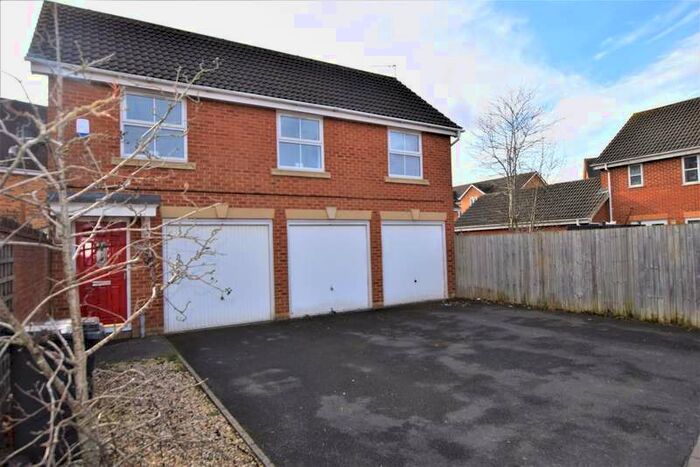 2 Bedroom House To Rent In Emerson Close, Abbey Meads, SN25